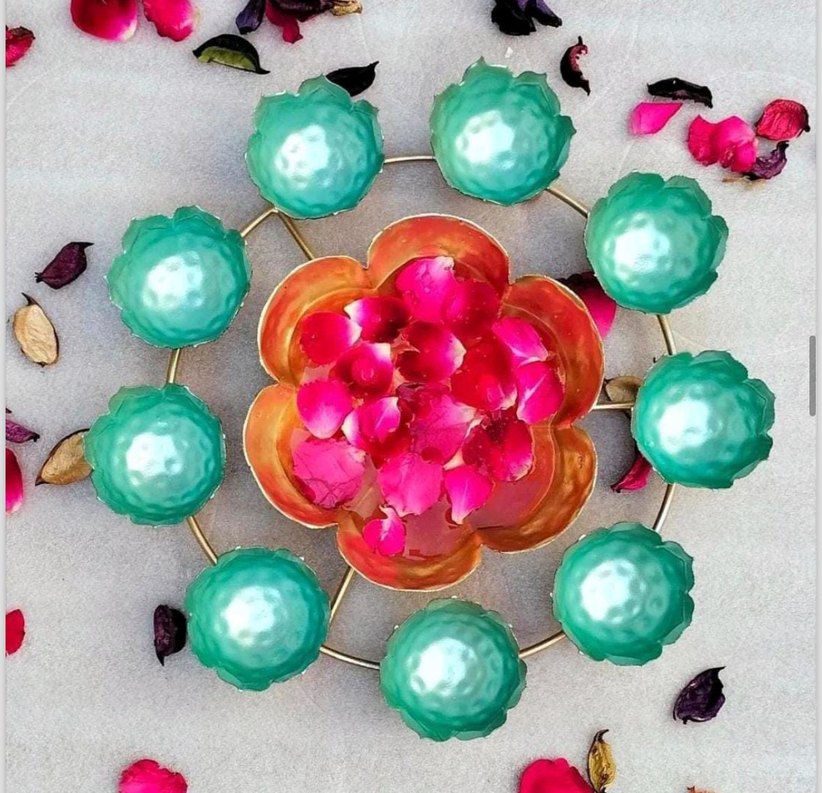 Decorative Urli